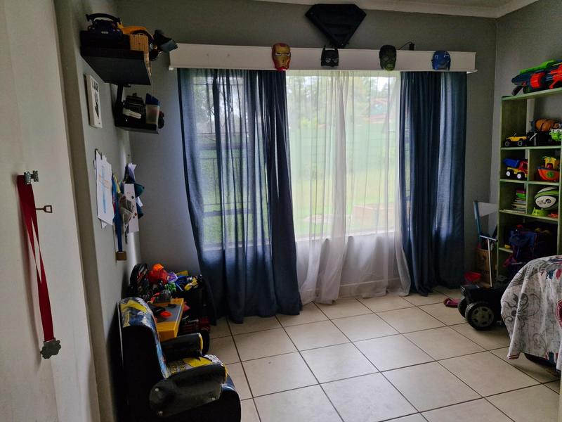 3 Bedroom Property for Sale in Bonaero Park Gauteng