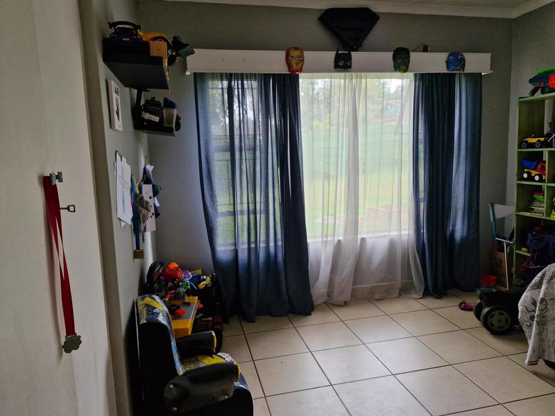 3 Bedroom Property for Sale in Bonaero Park Gauteng