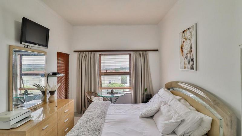 2 Bedroom Property for Sale in Bryanston Gauteng