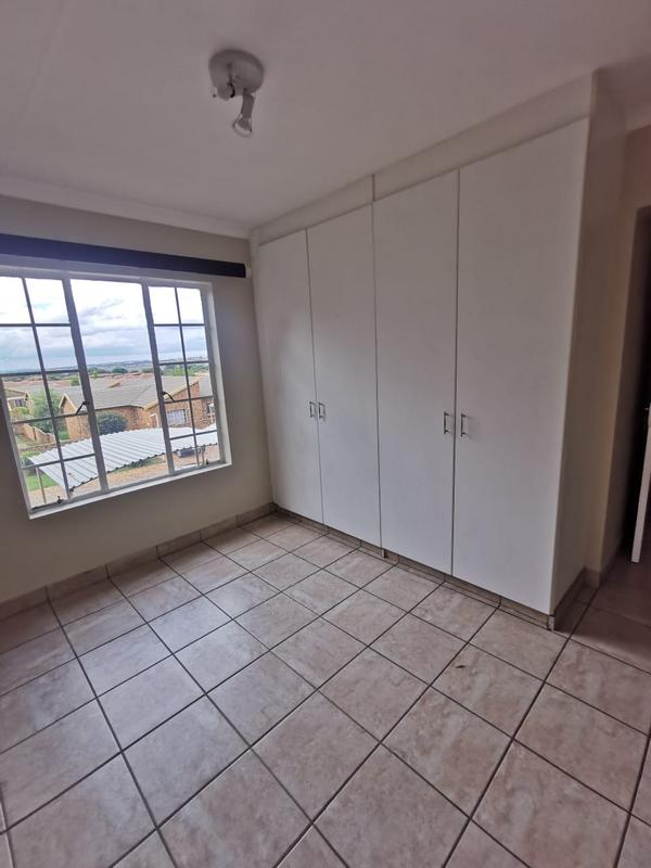 3 Bedroom Property for Sale in Erand Gardens Gauteng