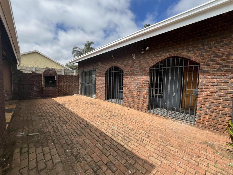 To Let 3 Bedroom Property for Rent in Birch Acres Gauteng