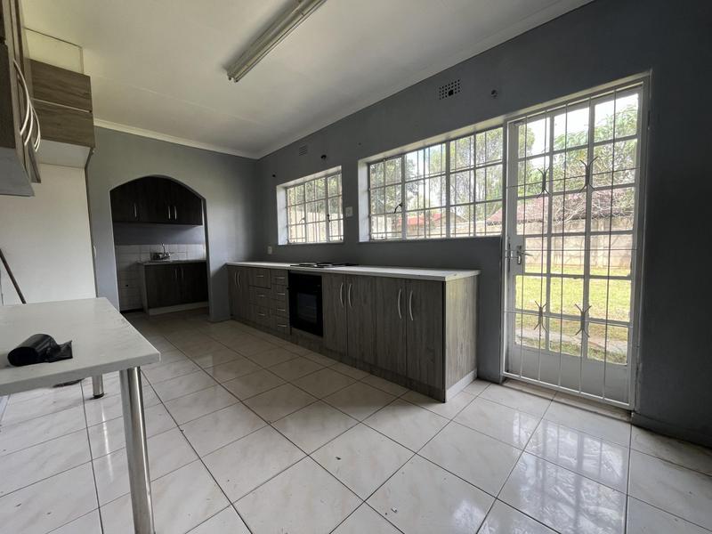 To Let 3 Bedroom Property for Rent in Birch Acres Gauteng