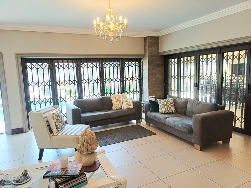 5 Bedroom Property for Sale in Lakefield Gauteng