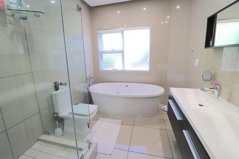 3 Bedroom Property for Sale in Dainfern Golf Estate Gauteng