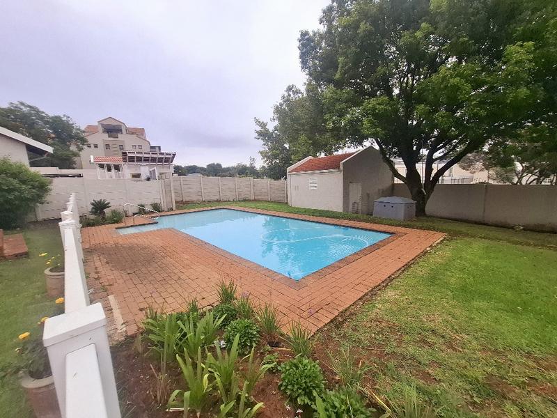 2 Bedroom Property for Sale in Bryanston Gauteng