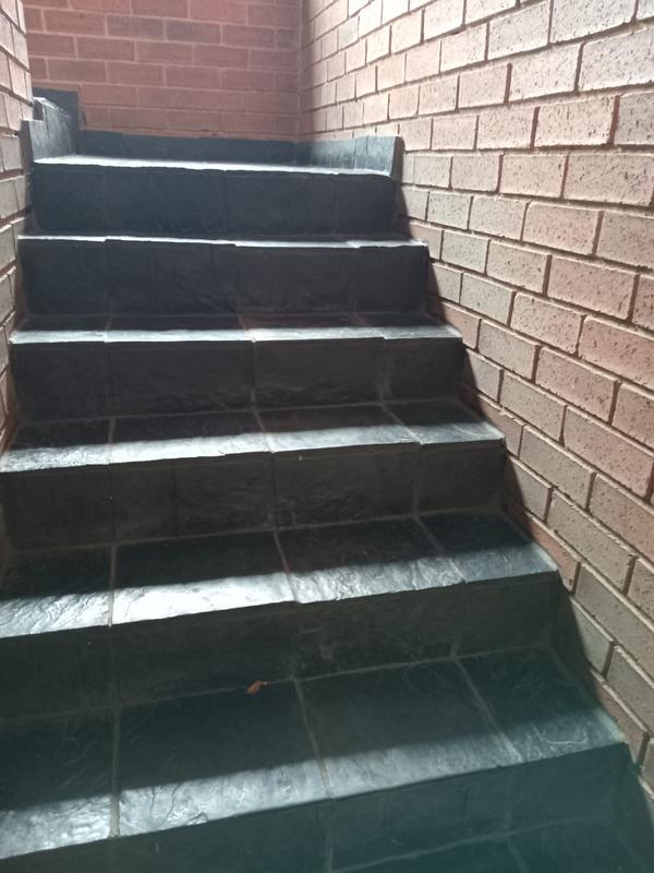 2 Bedroom Property for Sale in Heuweloord Gauteng