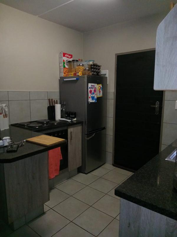 2 Bedroom Property for Sale in Heuweloord Gauteng