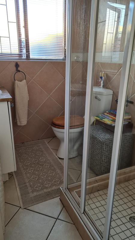 2 Bedroom Property for Sale in Noordwyk Gauteng