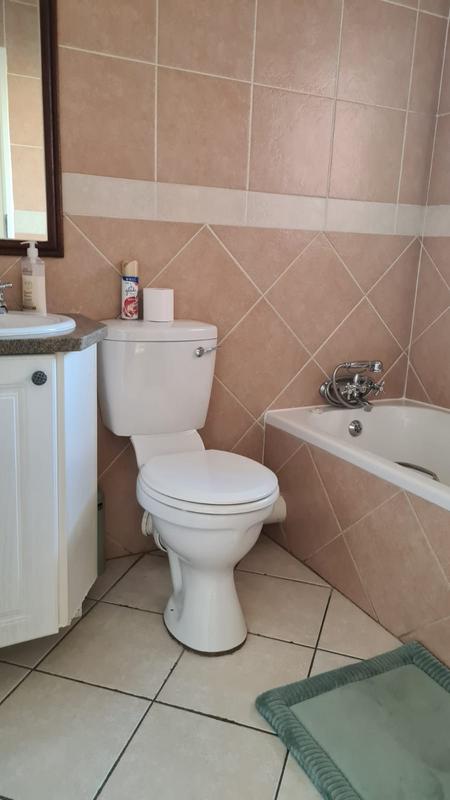 2 Bedroom Property for Sale in Noordwyk Gauteng