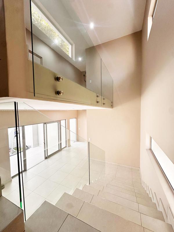 To Let 3 Bedroom Property for Rent in Bryanston Gauteng