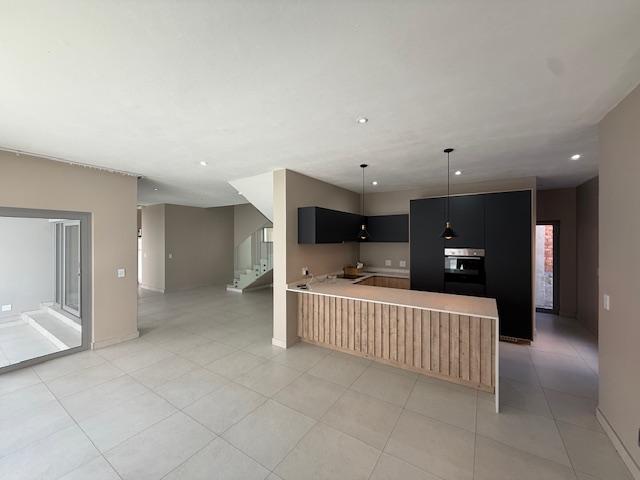 3 Bedroom Property for Sale in Bryanston Gauteng