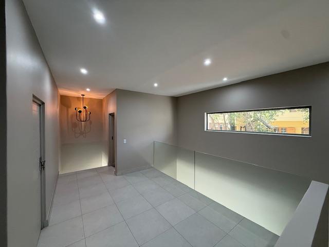 3 Bedroom Property for Sale in Bryanston Gauteng