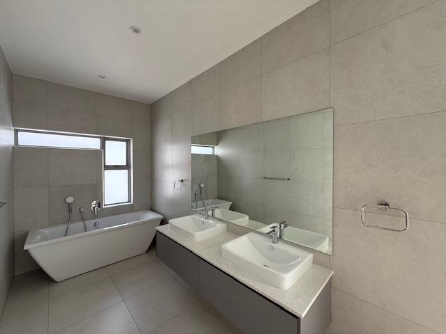 3 Bedroom Property for Sale in Bryanston Gauteng