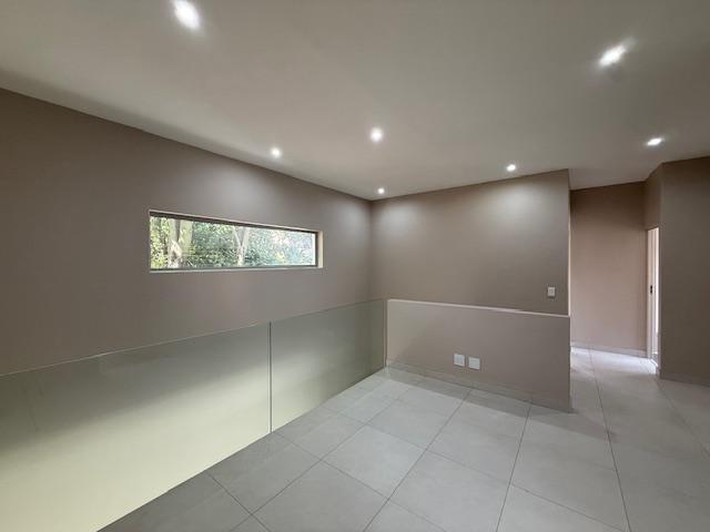 3 Bedroom Property for Sale in Bryanston Gauteng