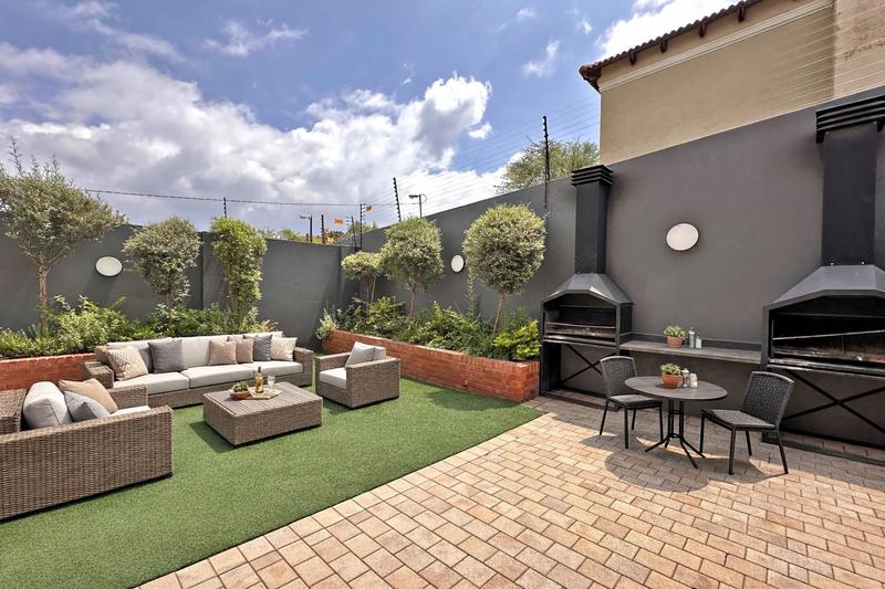 2 Bedroom Property for Sale in Bryanston Gauteng