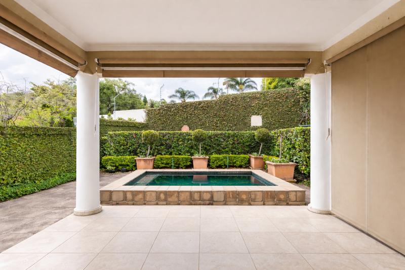 2 Bedroom Property for Sale in Waterkloof Ridge Gauteng