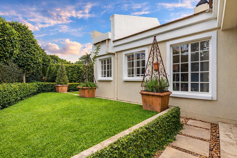 2 Bedroom Property for Sale in Waterkloof Ridge Gauteng