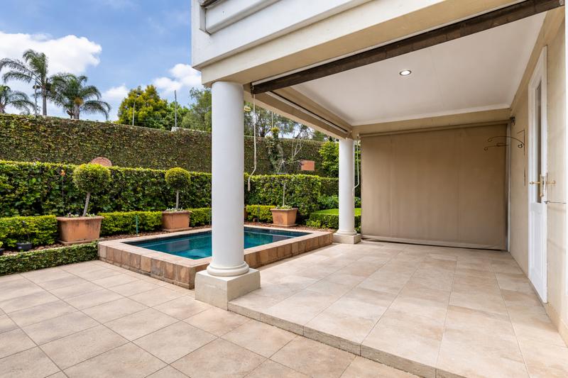 2 Bedroom Property for Sale in Waterkloof Ridge Gauteng