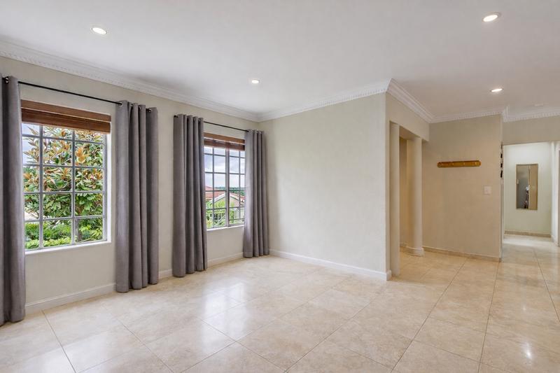 2 Bedroom Property for Sale in Waterkloof Ridge Gauteng