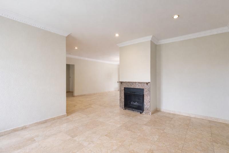 2 Bedroom Property for Sale in Waterkloof Ridge Gauteng