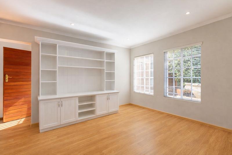 2 Bedroom Property for Sale in Waterkloof Ridge Gauteng