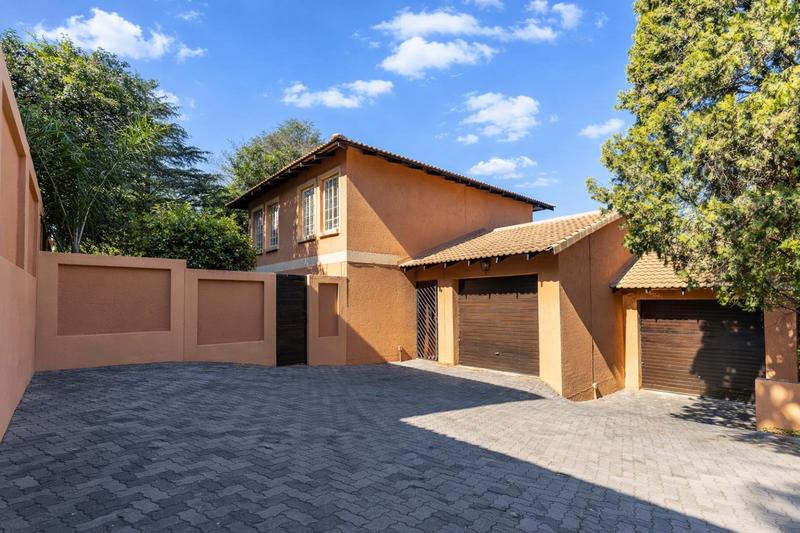 2 Bedroom Property for Sale in Waterkloof Ridge Gauteng