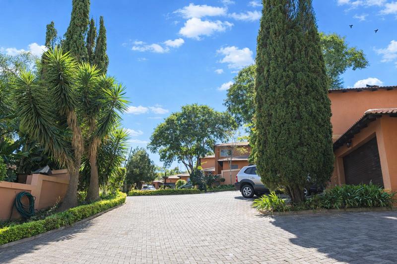 2 Bedroom Property for Sale in Waterkloof Ridge Gauteng