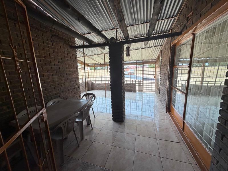 3 Bedroom Property for Sale in Bonanne Gauteng