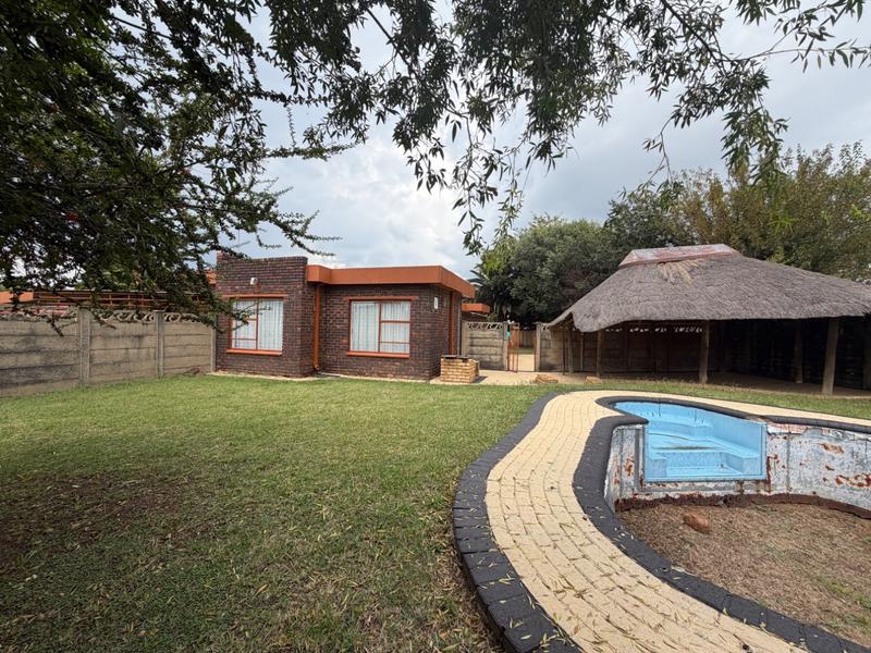 3 Bedroom Property for Sale in Bonanne Gauteng