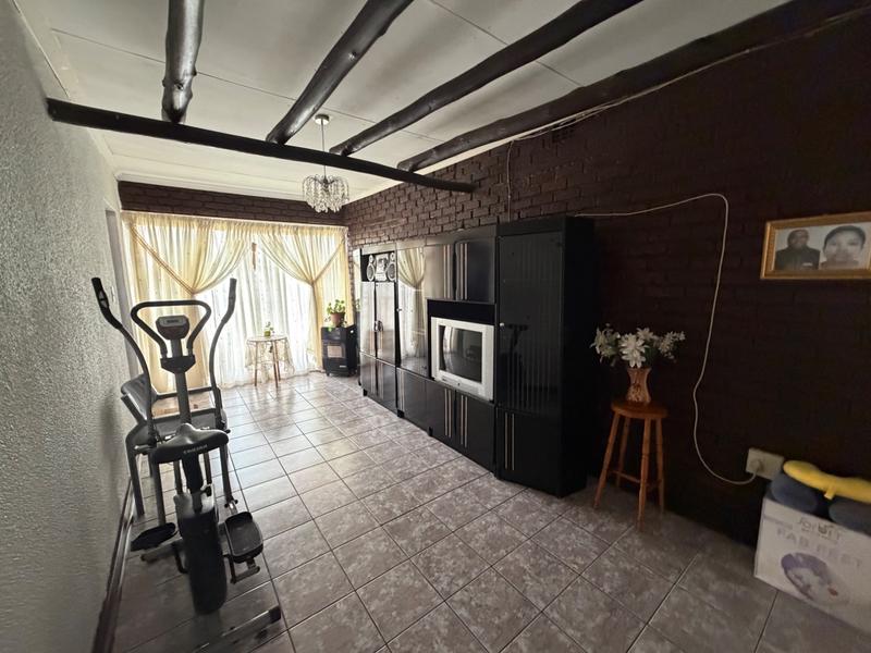 3 Bedroom Property for Sale in Bonanne Gauteng