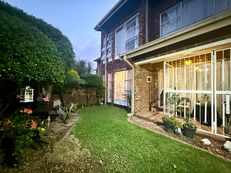 3 Bedroom Property for Sale in Flora Gardens Gauteng