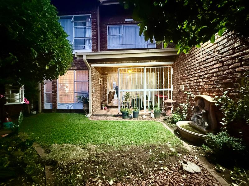 3 Bedroom Property for Sale in Flora Gardens Gauteng