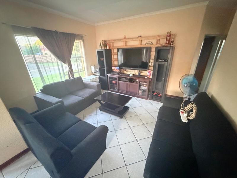 2 Bedroom Property for Sale in Vanderbijlpark CE 2 Gauteng