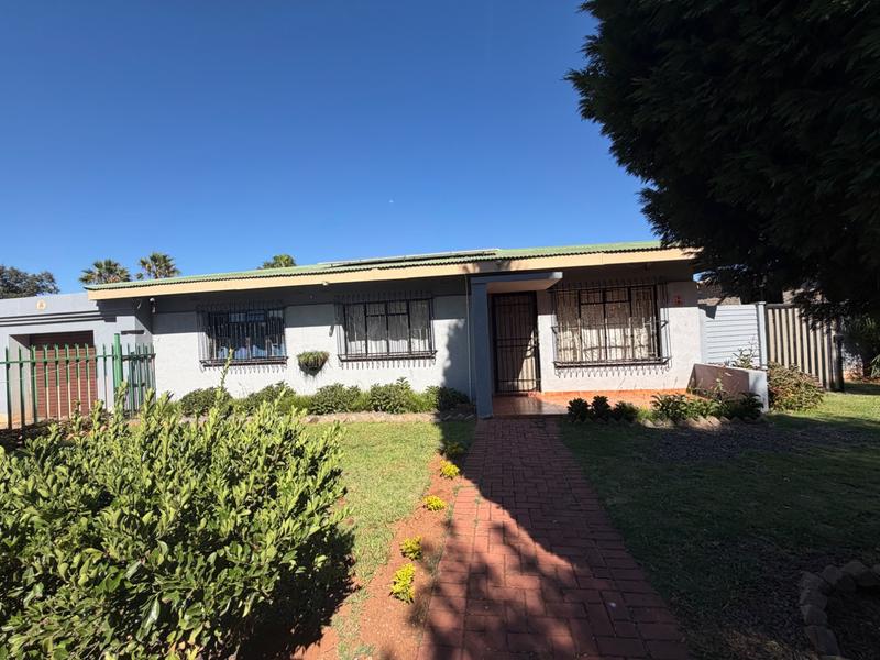 7 Bedroom Property for Sale in Vanderbijlpark CW 1 Gauteng