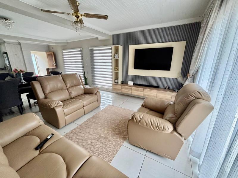 4 Bedroom Property for Sale in Vanderbijlpark CW 1 Gauteng