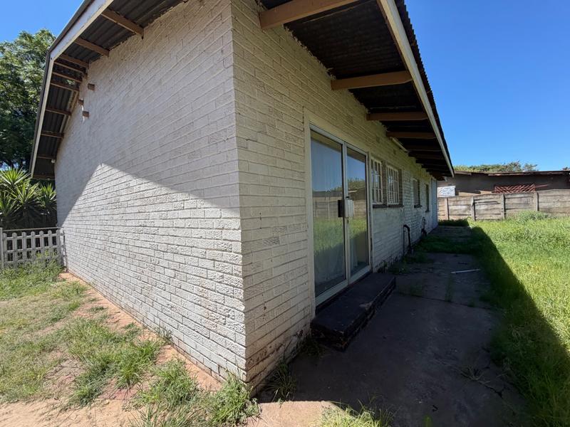 3 Bedroom Property for Sale in Vanderbijlpark CW 5 Gauteng