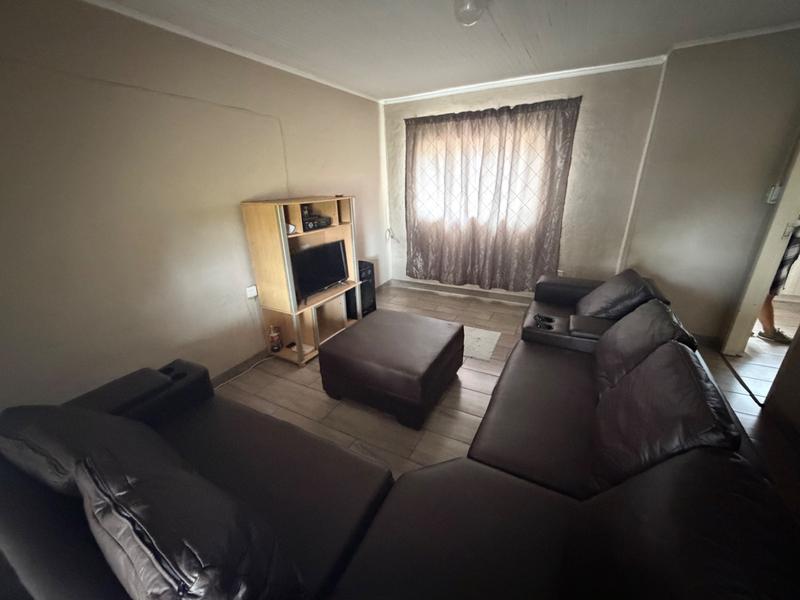 8 Bedroom Property for Sale in Vanderbijlpark CW 5 Gauteng