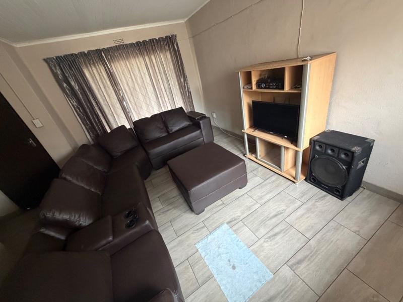 8 Bedroom Property for Sale in Vanderbijlpark CW 5 Gauteng