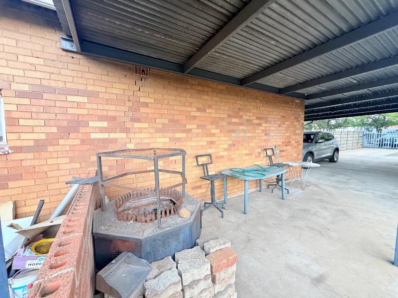 3 Bedroom Property for Sale in Vanderbijlpark Cw 6 Gauteng