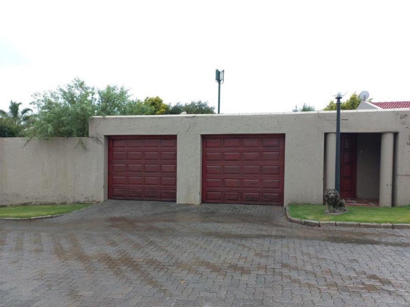 To Let 3 Bedroom Property for Rent in Dowerglen Gauteng