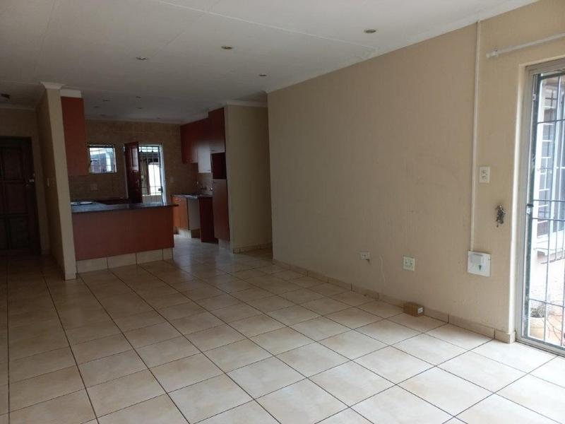 To Let 3 Bedroom Property for Rent in Dowerglen Gauteng