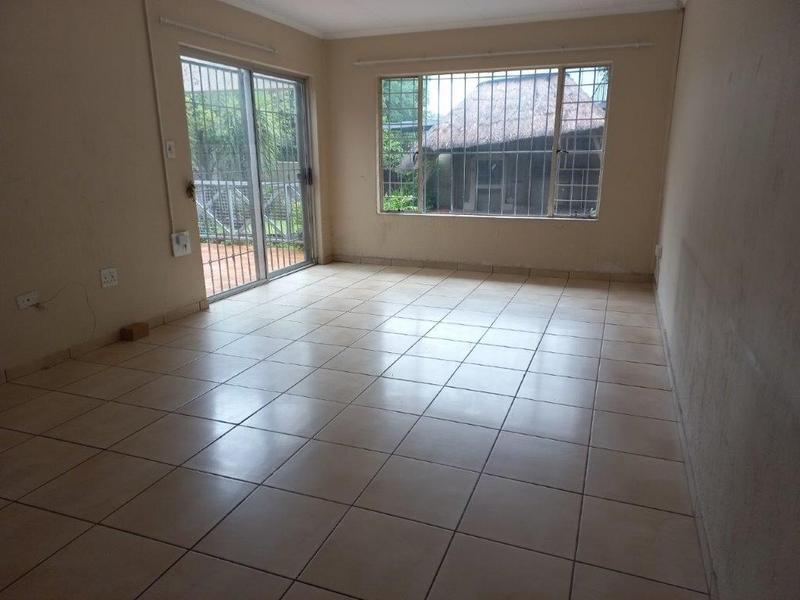 To Let 3 Bedroom Property for Rent in Dowerglen Gauteng