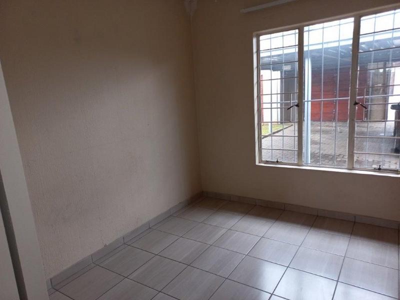 To Let 3 Bedroom Property for Rent in Dowerglen Gauteng