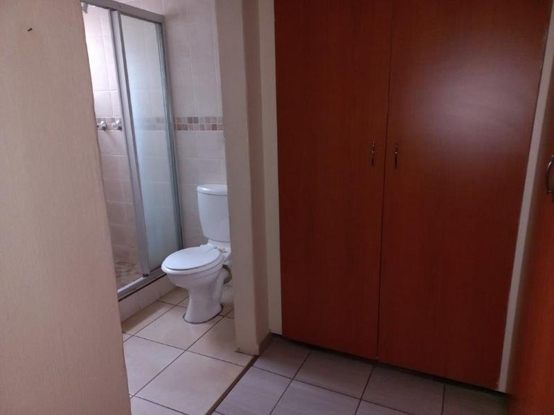 To Let 3 Bedroom Property for Rent in Dowerglen Gauteng