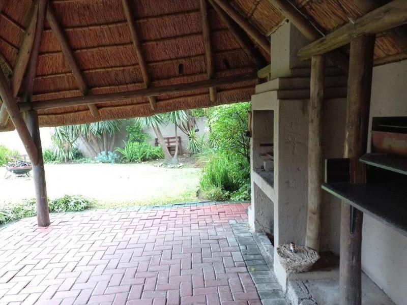 To Let 3 Bedroom Property for Rent in Dowerglen Gauteng