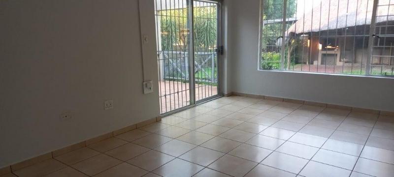 To Let 3 Bedroom Property for Rent in Dowerglen Gauteng