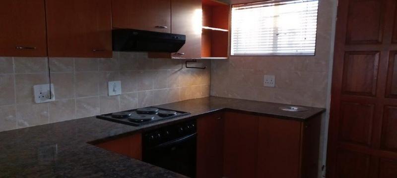To Let 3 Bedroom Property for Rent in Dowerglen Gauteng