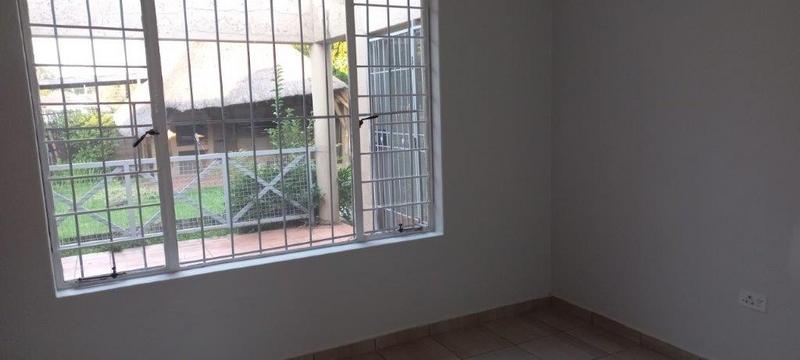 To Let 3 Bedroom Property for Rent in Dowerglen Gauteng
