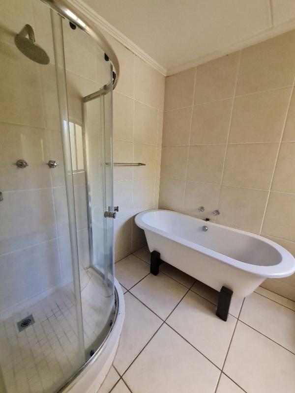 2 Bedroom Property for Sale in Greenstone Hill Gauteng