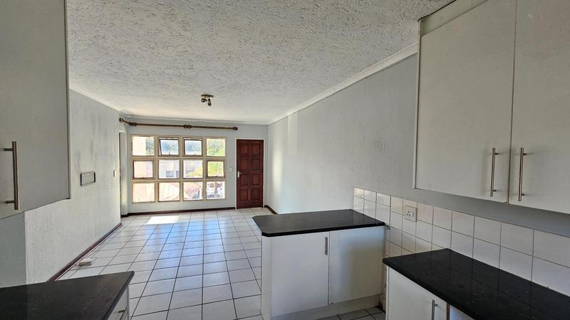 3 Bedroom Property for Sale in Glenanda Gauteng
